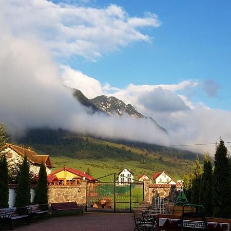 Pensiunea Casa Zarnesteana Zărneşti Buitenkant foto