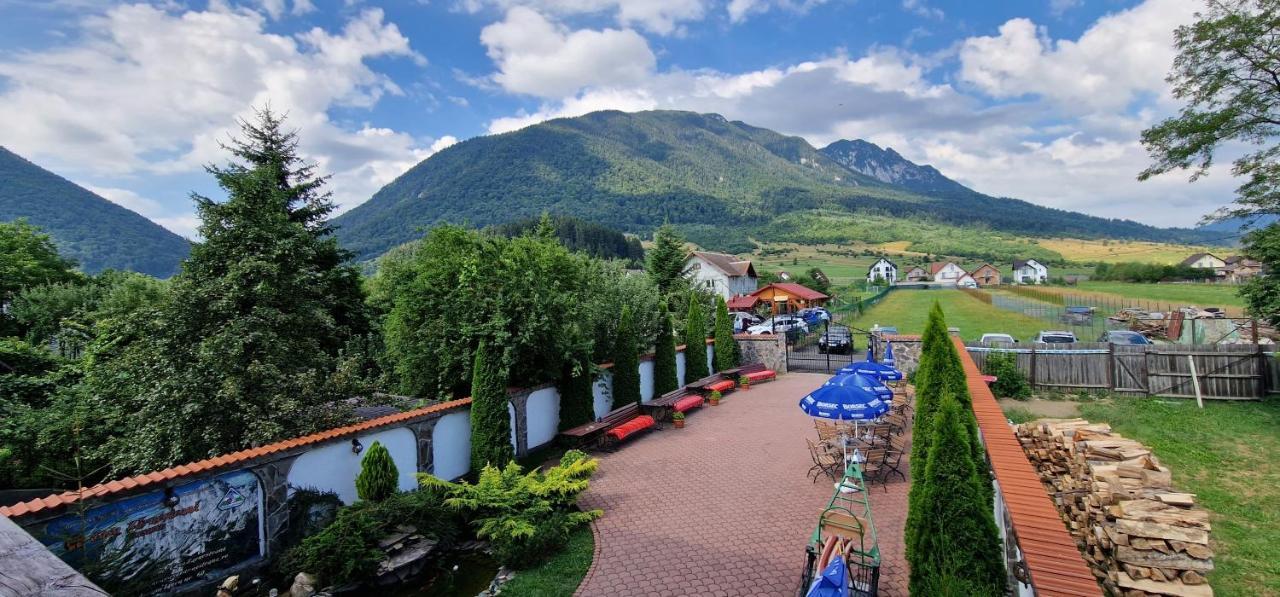 Pensiunea Casa Zarnesteana Zărneşti Buitenkant foto